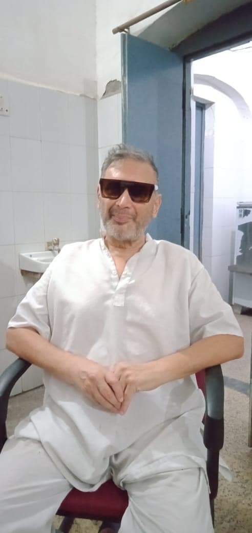 Shyam Jindich Mehta at Agra Mental Asylum
