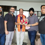 एफमेक अध्यक्ष पूरन डावर को सम्मानित करते एफएएफएम अध्यक्ष कुलदीप कोहली साथ में  संचित मुंजाल, नकुल मनचंदा एवं रोमी मगन।