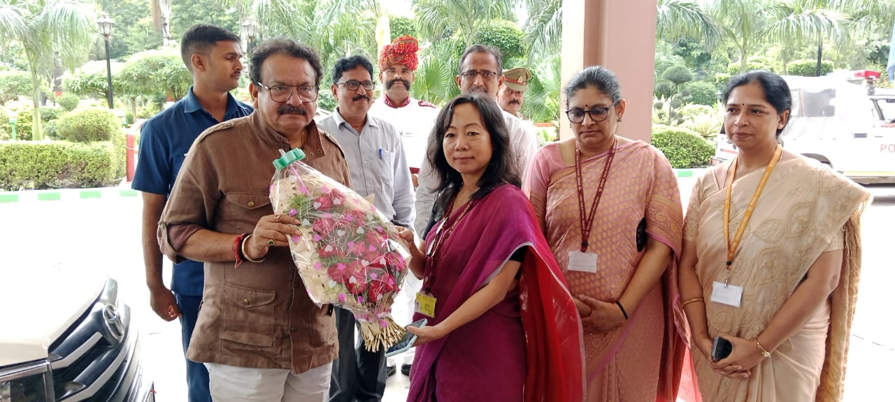 Union Minister of State of Health and Family Welfare Prof. S P Singh Baghel inaugurated the review meeting of National AIDS Control Program in Agra