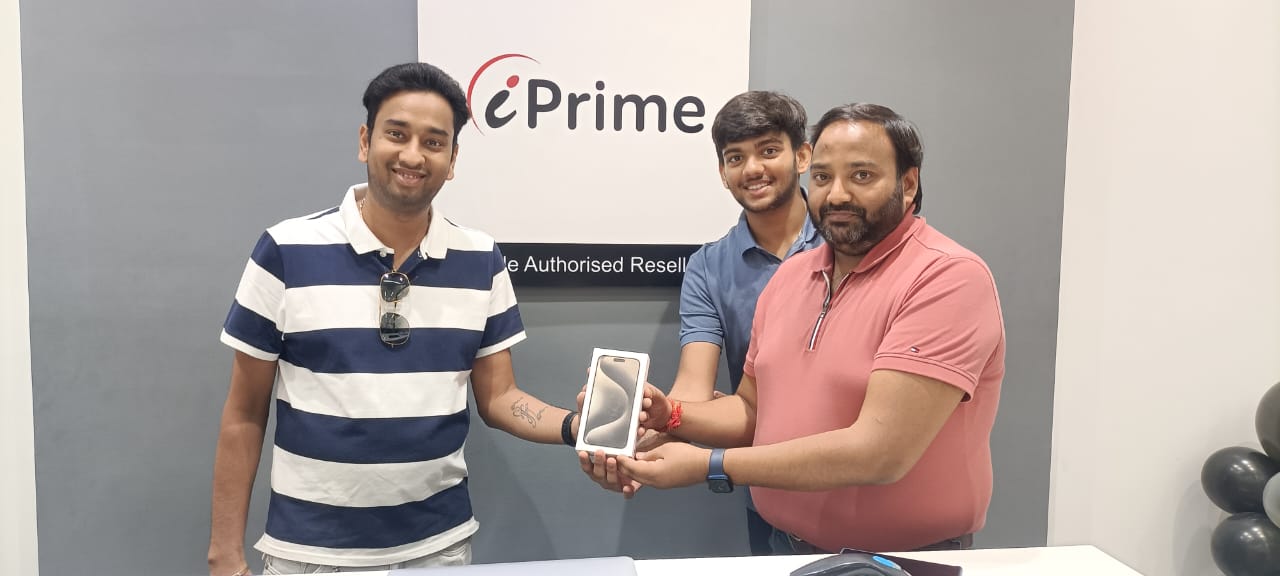 iphone 15 delivery begins in agra